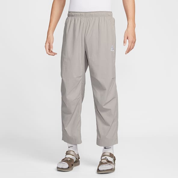 【NIKE】 ★人気★ Sportwear LOGO Pants スタイルUPパンツ Nike】 Tech Men's Woven Cargo Pants Black (Nike/カーゴパンツ